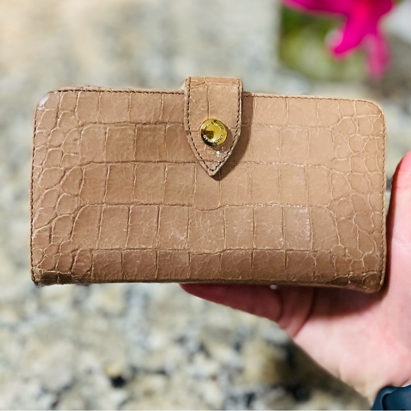 MIU MIU Alligator Style Large Wallet 💯AUTHENTIC - Picture 3 of 15